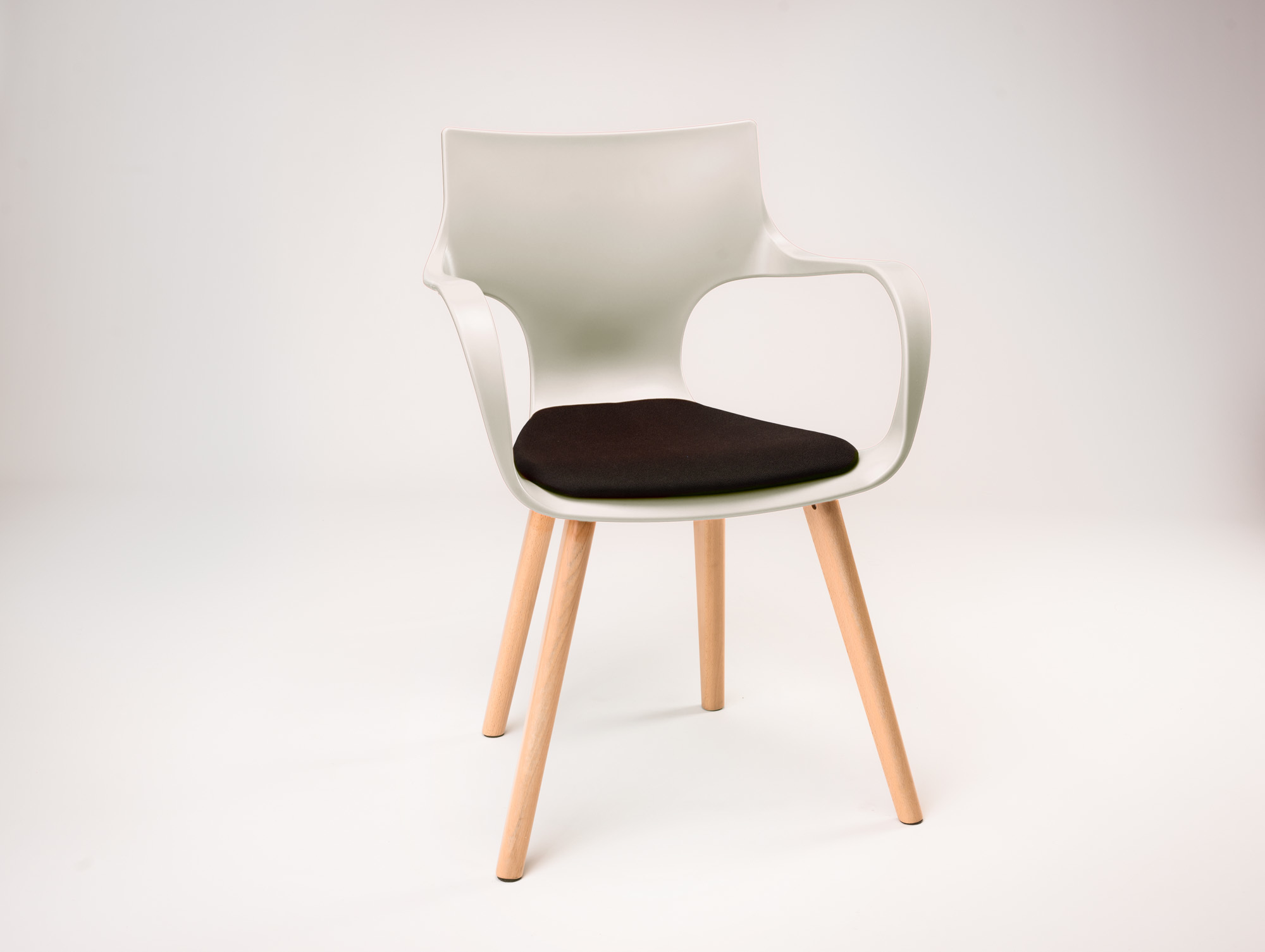 Jim, hout/antraciet (021)